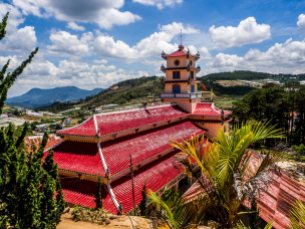 Linh Phuoc tempelet og naturen i Da Lat